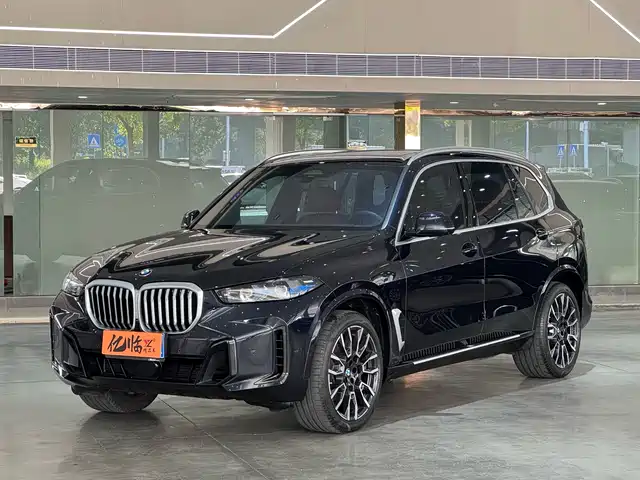 BMW X5 2025 Model xDrive 40Li M Sport Blackout Package