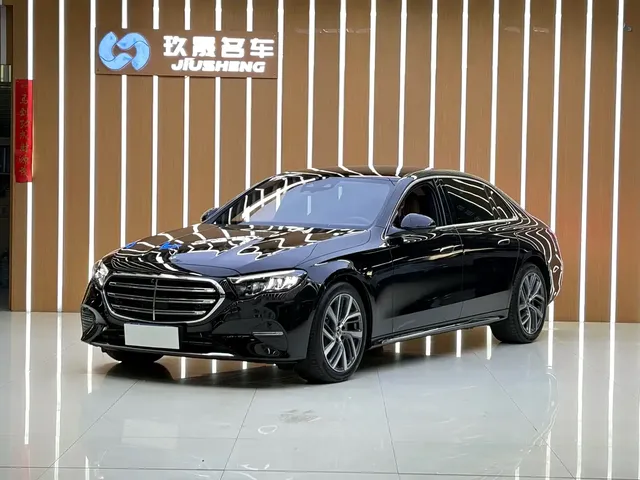 Mercedes-Benz E-Class 2024 E 300 L Fashion