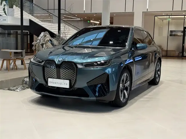 BMW iX 2023 Facelift xDrive40
