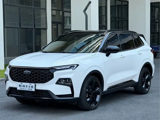 Ford Lingrui 2023 Model Extreme EcoBoost 170 Light & Shadow