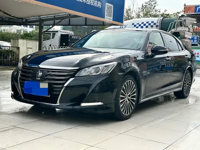 Toyota Crown 2018 2.0T Sport Edition