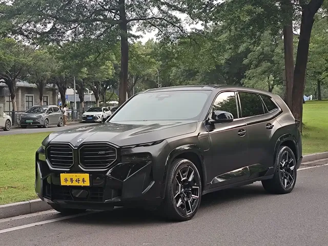 BMW XM 2023 50e