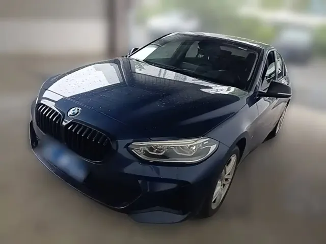 BMW 1 Series 2022 120i M Sport Shadow Edition