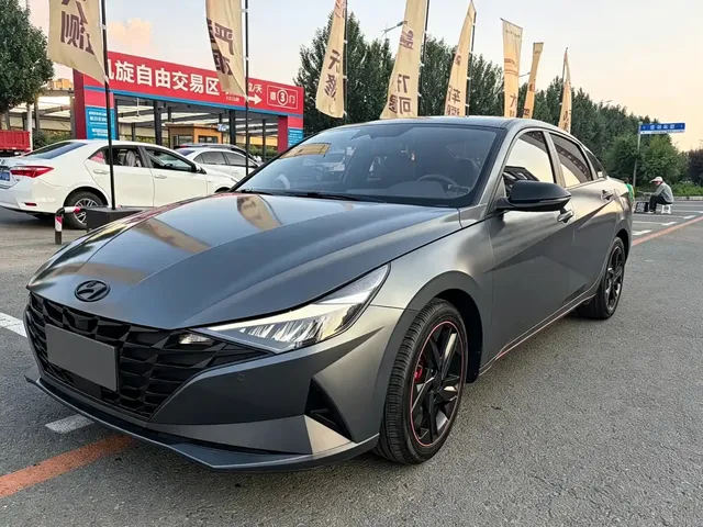 Hyundai Elantra 2022 1.5L CVT 20th Anniversary Edition