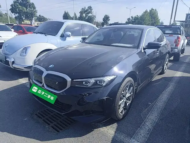 BMW i3 2024 eDrive 35 L