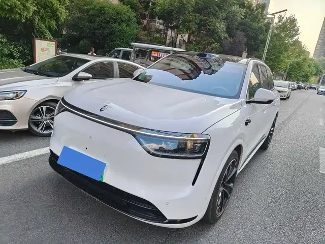 AITO Wenjie AITO M8 2025 Range Extender Max+ Edition 53.4kWh 5-seater