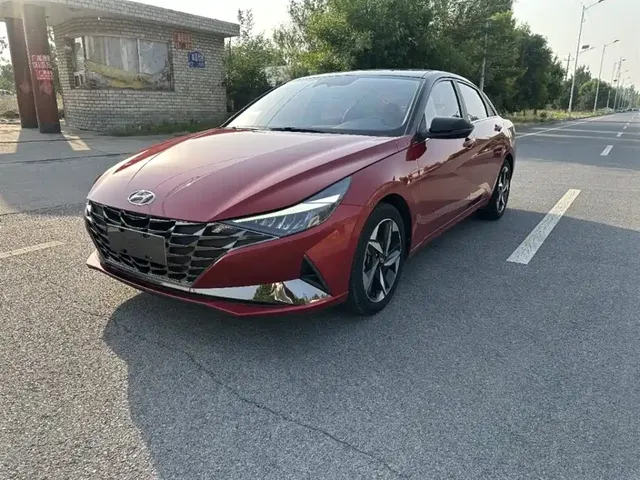 Hyundai Elantra 2021 1.5L CVT LUX Premium Edition