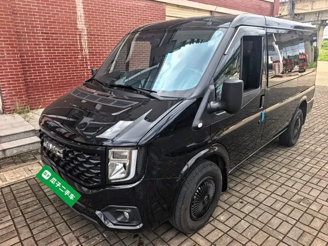 Jiangling JMC Fushun 2025 Model 2.0T 8AT Diesel Short Wheelbase Low Roof Business Version 7 Seater (Non-commercial)