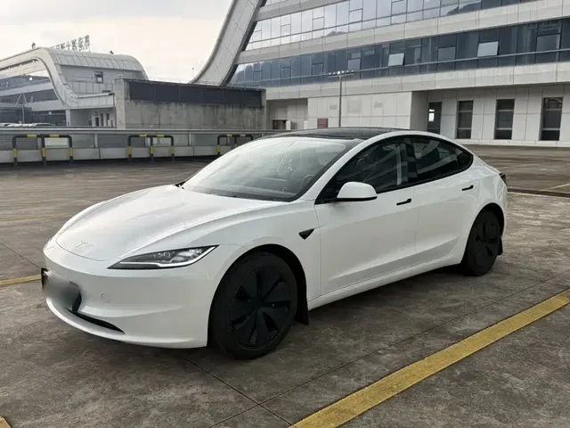 Tesla Model 3 2025 Model Long Range Rear-Wheel Drive