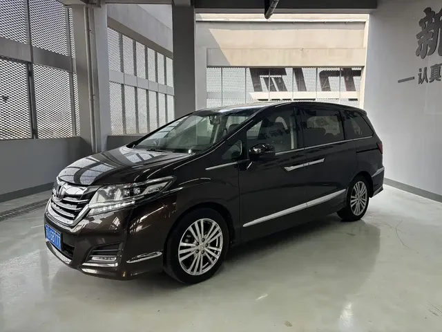 Honda Elysion 2016 2.4L Luxury Edition