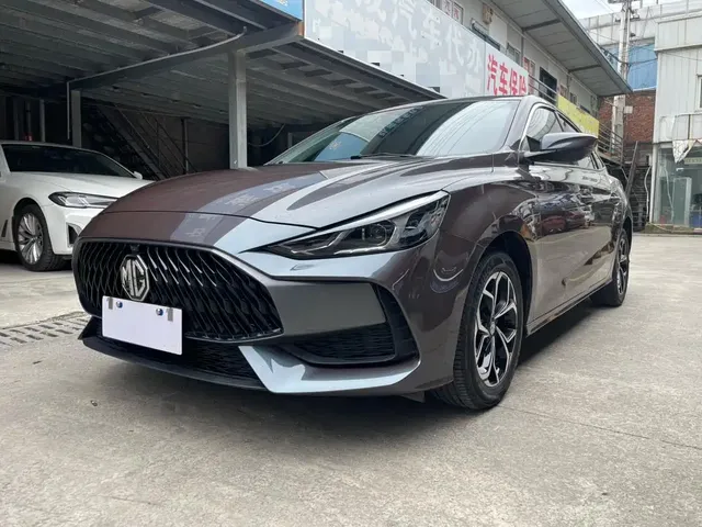 MG 5 2023 180DVVT CVT Luxury Edition