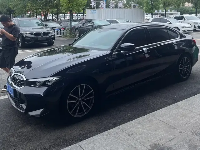 BMW 3 Series 2024 325Li M Sport Package