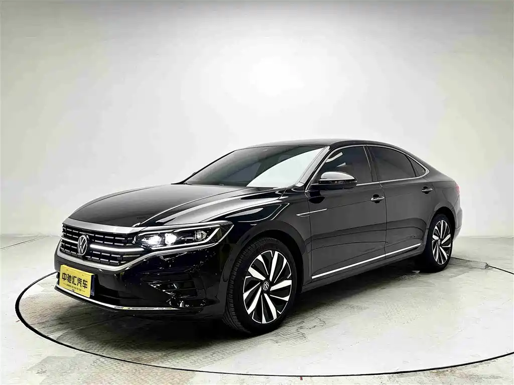 Volkswagen Passat 2023 330TSI Luxury Edition
