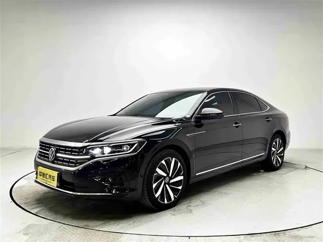 Volkswagen Passat 2023 330TSI Luxury Edition