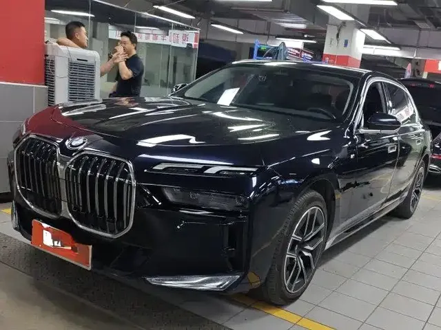 BMW 7 Series 2023 Model 735Li Luxury Package