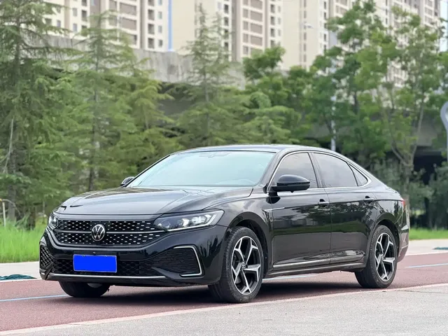 Volkswagen Passat 2024 Model 380TSI Starlight Elite