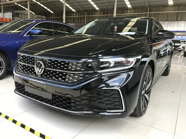 Volkswagen Passat 2022 330TSI Starlight Elite Edition