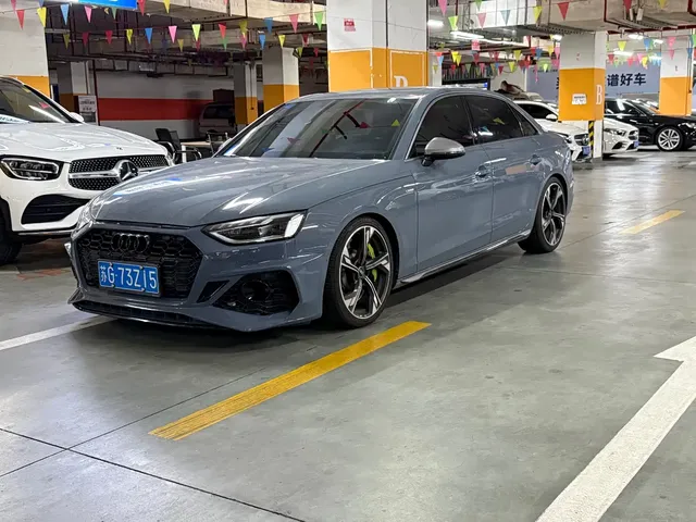 Audi A4L 2022 40 TFSI quattro RS Kit Burning Speed