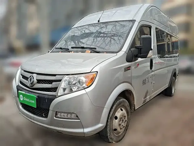 Dongfeng Yufeng Yufeng 2021 2.3T Power King RWD Logistics Vehicle Long Wheelbase High Roof Rear Dual Tires 6-9 Seats China VI M9T