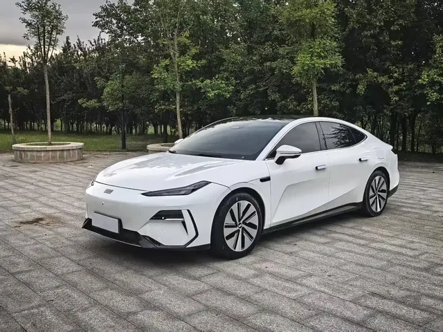 Geely Galaxy E8 2024 550km RWD MAX