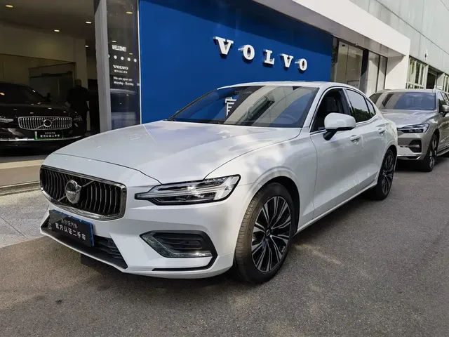 Volvo S60 2025 B4 Smart Elite Luxury Edition