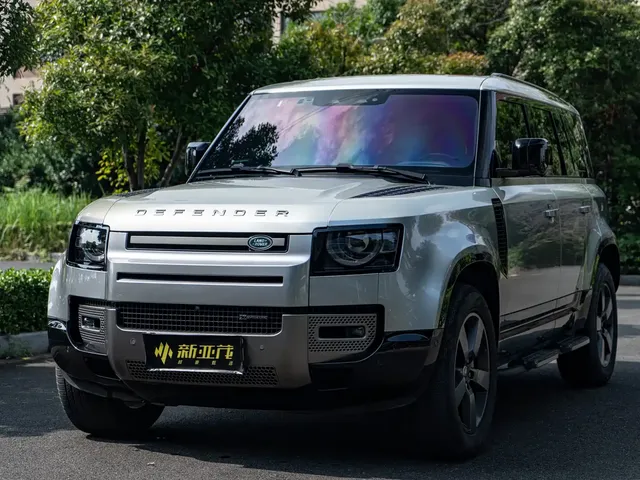 Land Rover Defender 2023 Facelift 110 3.0T P400 X-DYNAMIC HSE
