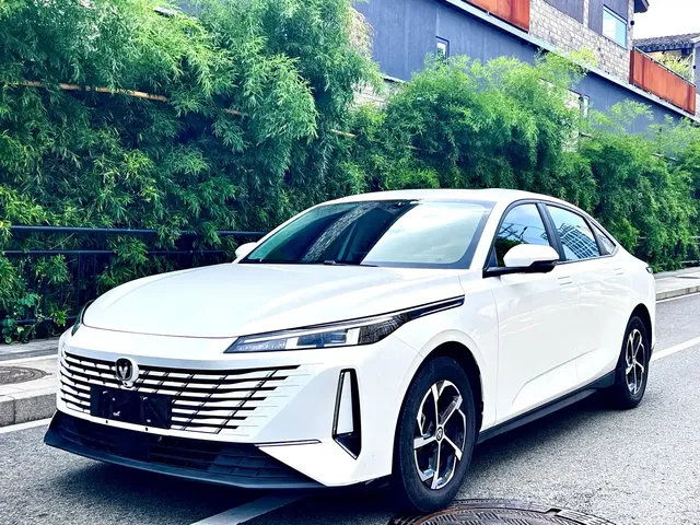Changan Eado 2025 Blue Whale 1.5T 500Bar Premium