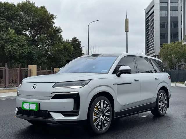 Denza N9 2025 Model Prestige Edition