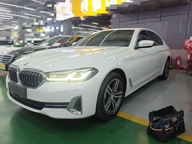 BMW 5 Series 2022 Facelift 530Li Leading Luxury Package