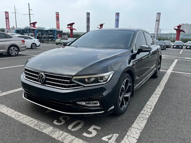 Volkswagen Magotan 2023 Model 2 Million Units Commemorative Edition 280TSI DSG Leading Version