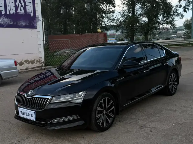 Škoda Superb 2023 Facelift TSI280 DSG Premium Edition