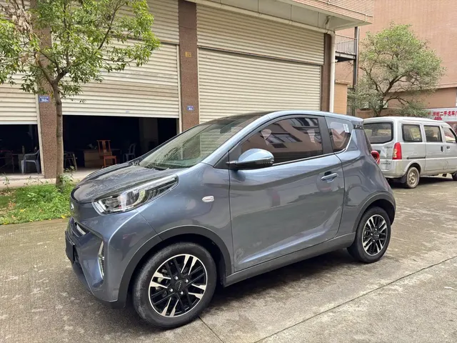 QQ New Energy Little Ant 2022 Sweet Pink Edition Half Sugar Version LFP Lithium 30kW 301km