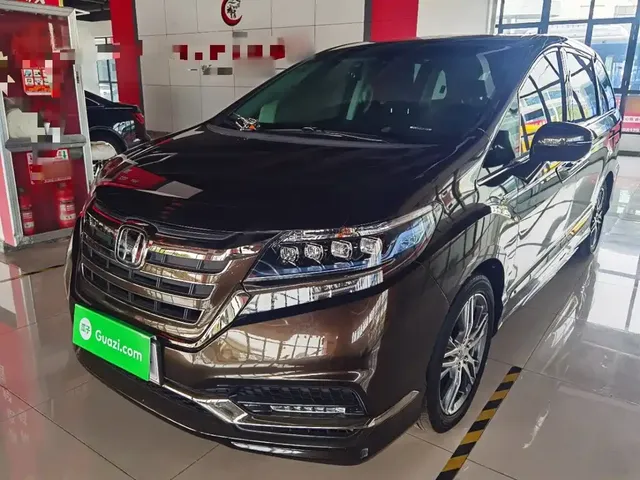 Honda Elysion 2019 2.0L Hybrid Luxury Edition