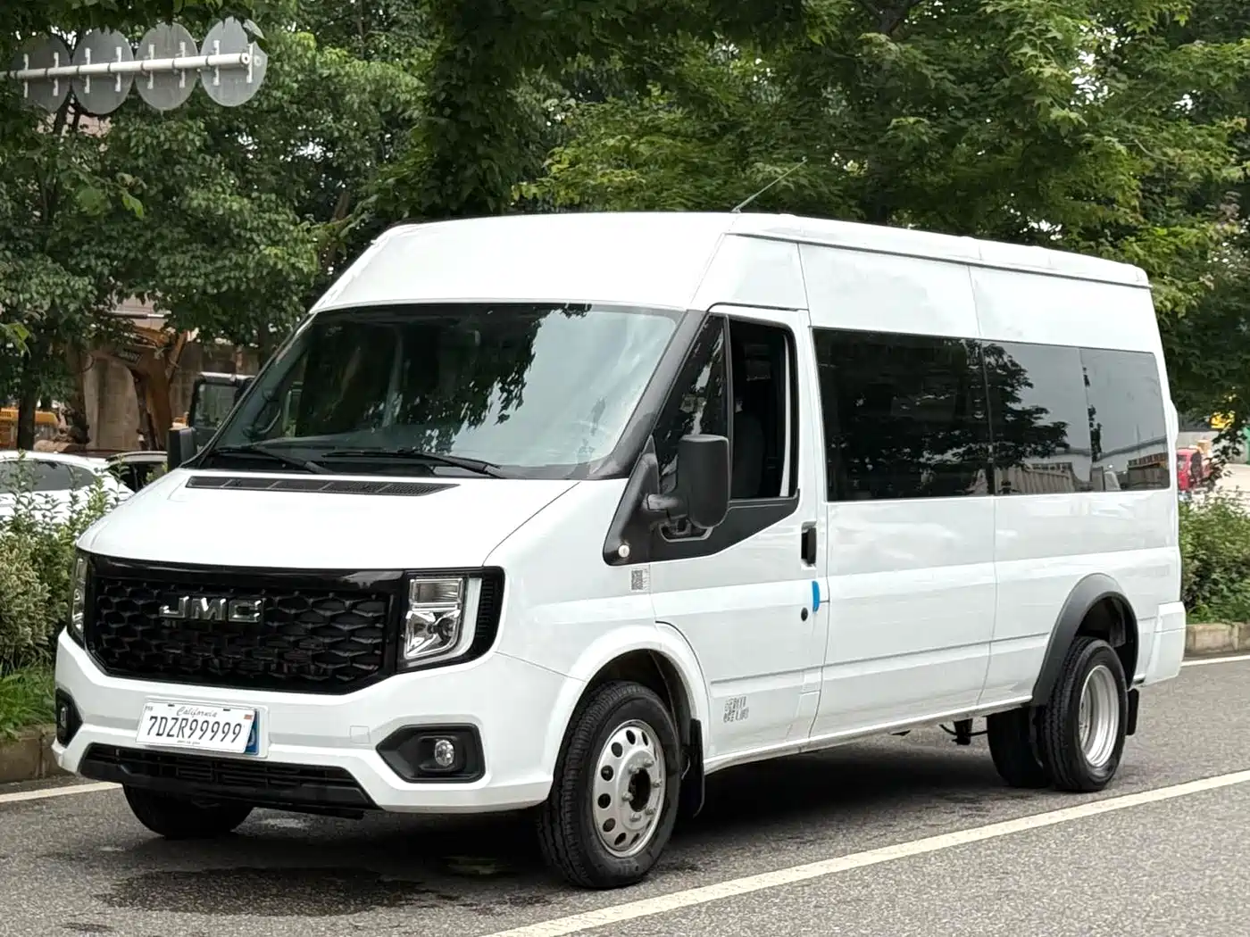 Jiangling JMC Fushun 2023 2.0T Automatic Diesel Long Wheelbase High Roof MPV 6-9 Seats Dual Rear Wheel