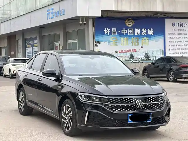 Volkswagen Lavida 2024 Model 300TSI DSG Starlight Leading Edition