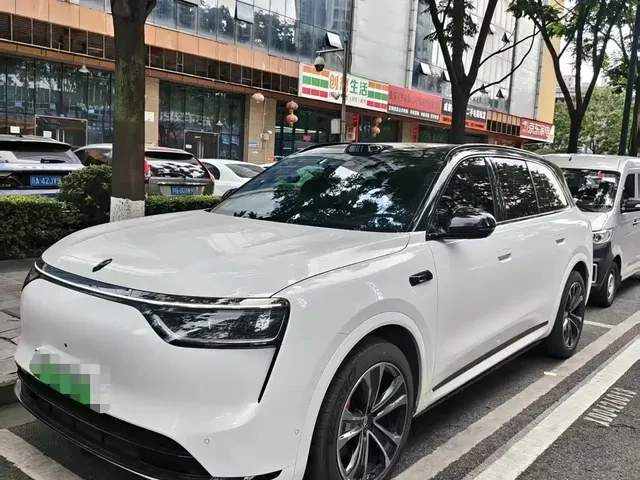 AITO Wenjie AITO M8 2025 Model Extended Range Max+ Edition 53.4kWh 6-Seater