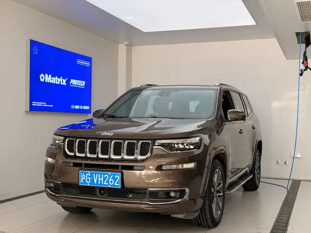Jeep Grand Commander 2018 2.0T AWD Intelligent Edition (China V)