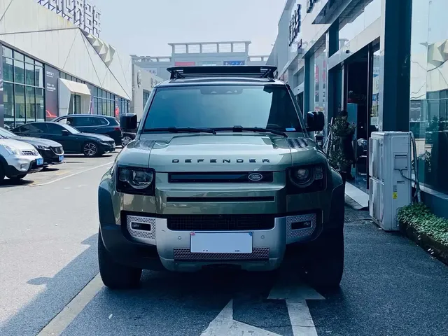 Land Rover Defender 2024 110 3.0T P400 Dark Special Edition