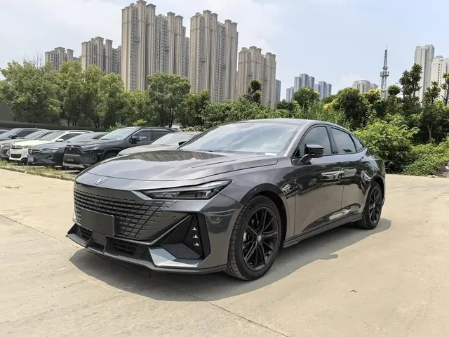 Changan UNI-V 2022 1.5T Premium Model