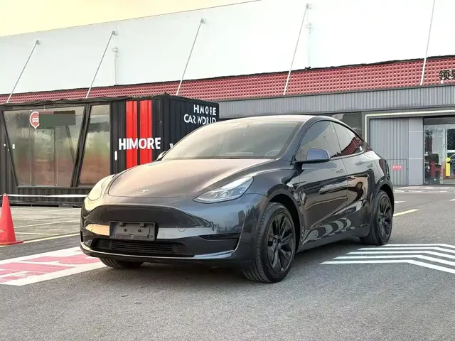 Tesla Model Y 2024 Rear-Wheel Drive Version