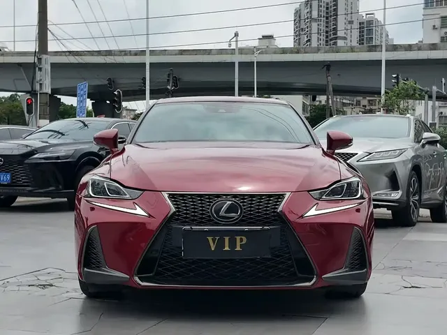 Lexus IS 2017 300 F SPORT