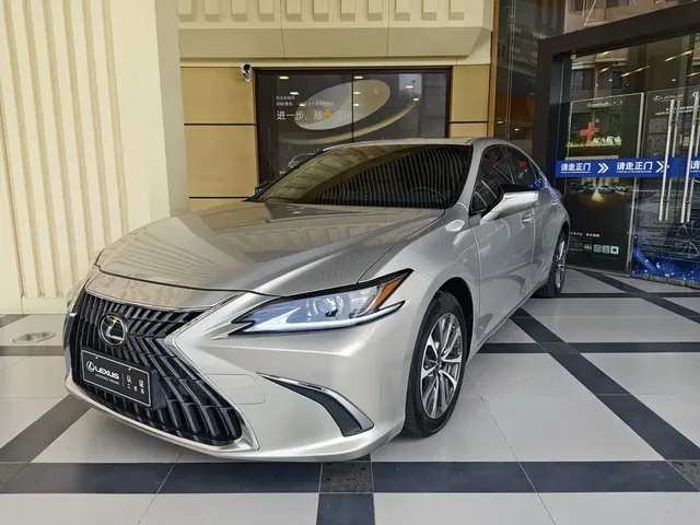 Lexus ES 2021 200 Excellence Edition