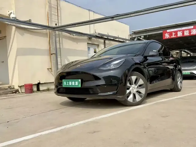 Tesla Model Y 2022 Facelift Rear-Wheel Drive Version