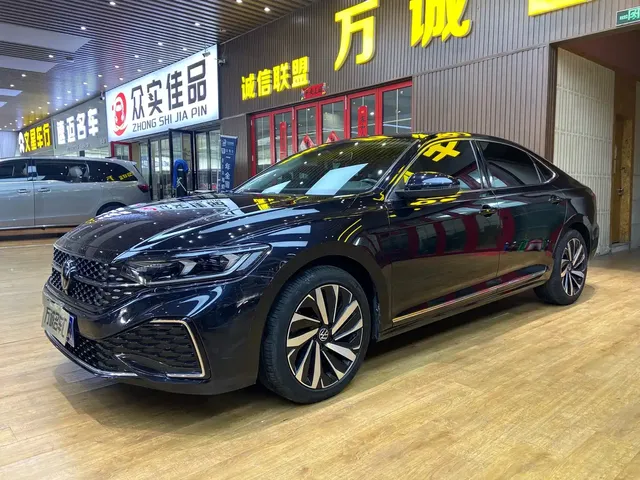 Volkswagen Passat 2023 330TSI Starlight Elite Edition