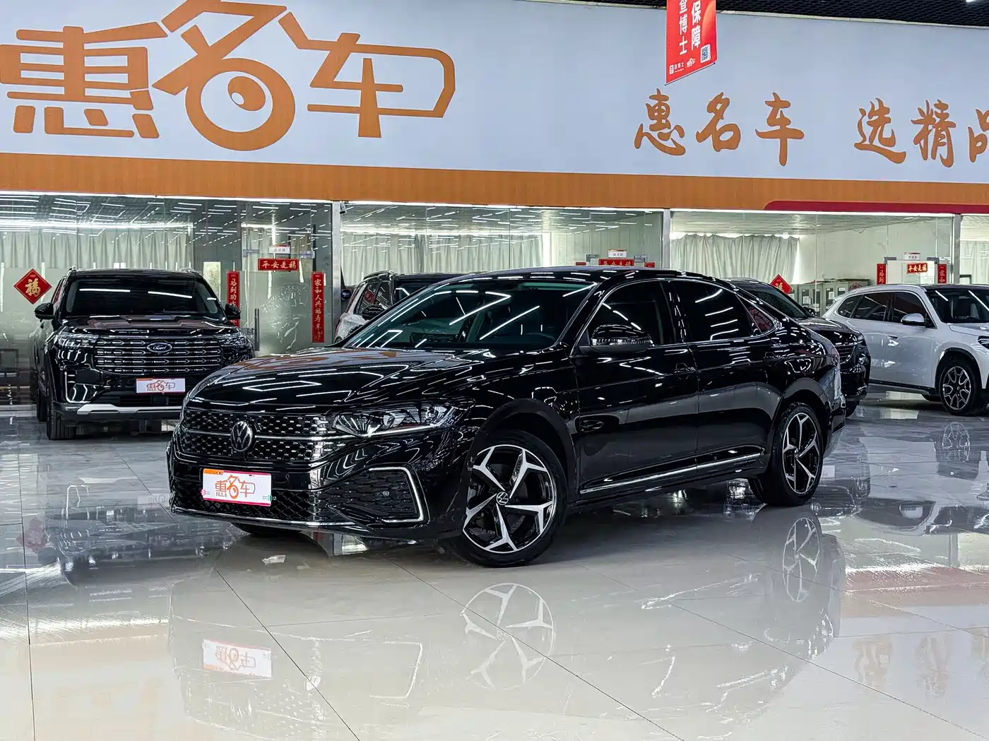 Volkswagen Passat 2024 330TSI Starlight Elite Edition