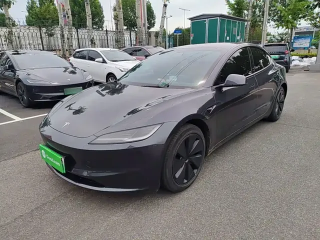 Tesla Model 3 2023 Rear-Wheel Drive