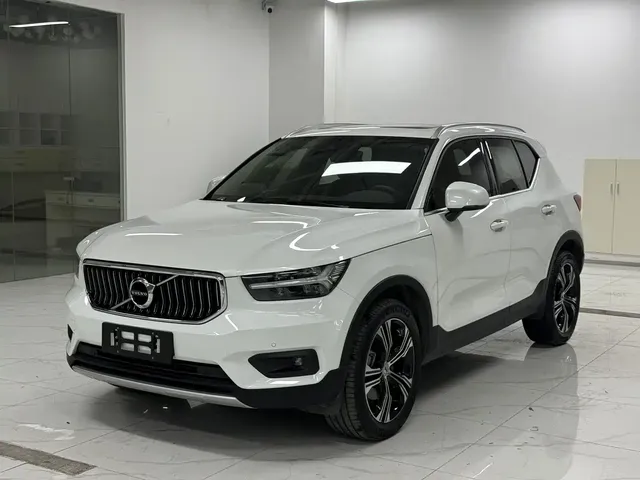 Volvo XC40 2021 T4 AWD Smart Luxury Edition