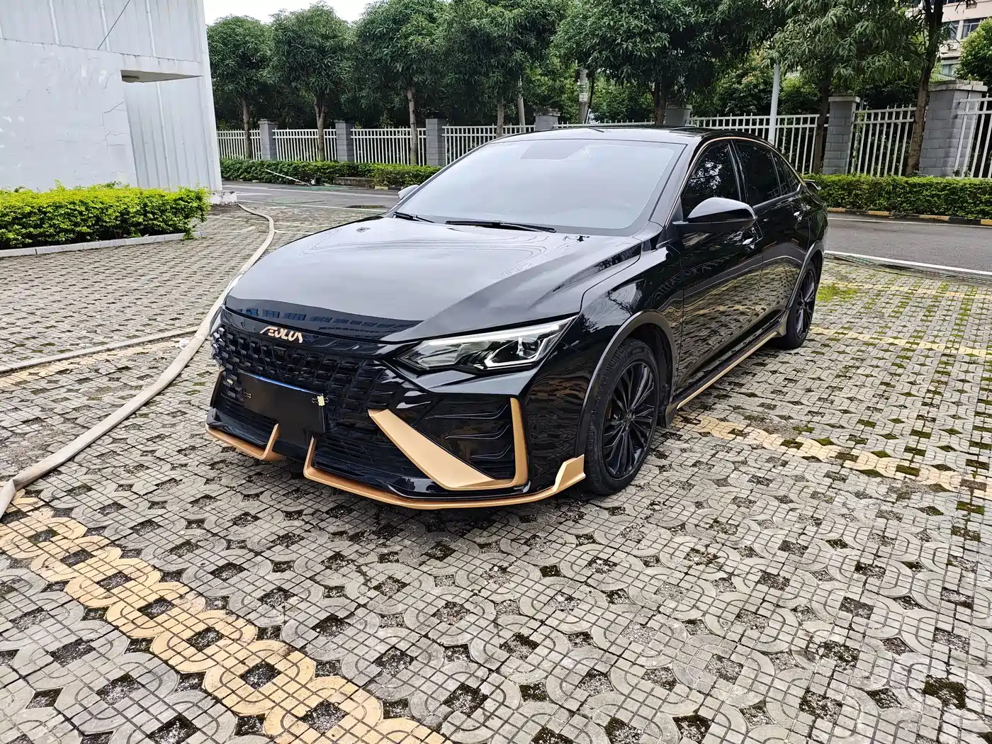 Dongfeng Aeolus Yixuan MAX 2021 1.5T Dark Night Dawn Edition