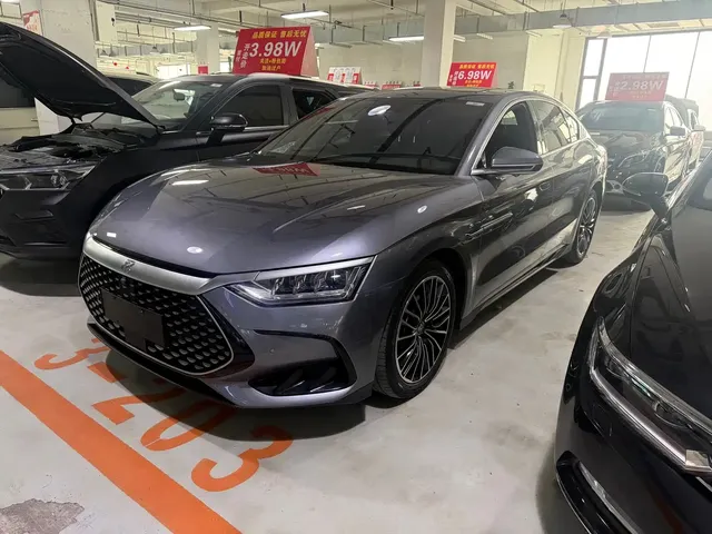 BYD Han 2022 DM-i 121KM Prestige