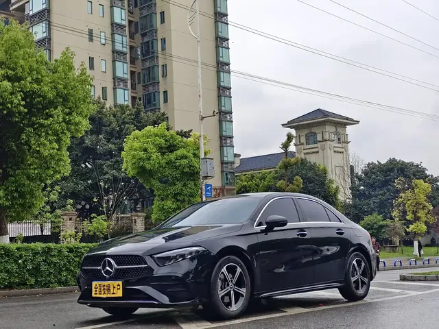 Mercedes-Benz A-Class 2024 A 200 L Fashion Edition